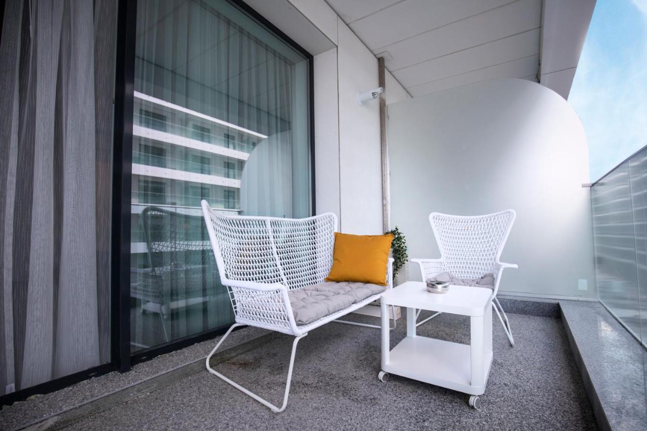 Infinite Sea View Apartment
